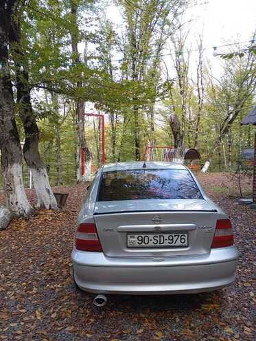 Opel Vectra 1997, 333,900 km - 2.0 l - Quba