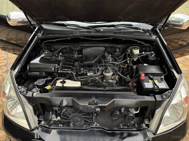 Toyota Land Cruiser Prado 2005, 231,000 km - 2.7 л - Gəncə