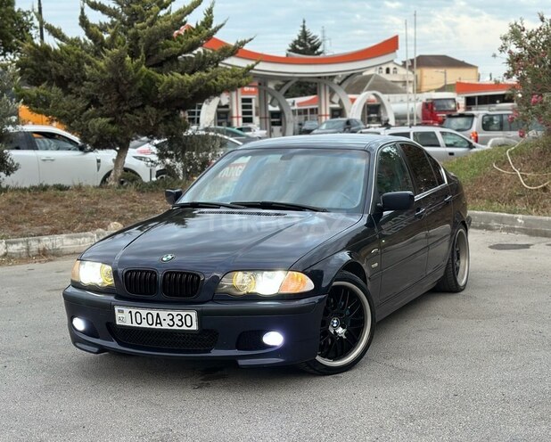 BMW 323-1