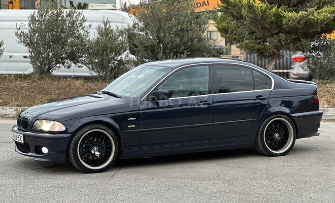 BMW 323-7
