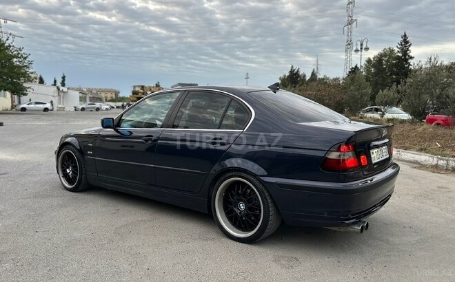 BMW 323-9