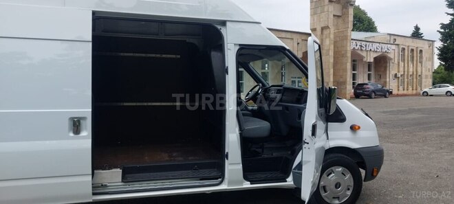 Ford Transit 2011, 156,000 km - 3.5 l - Qax