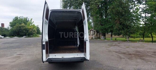 Ford Transit 2011, 156,000 km - 3.5 l - Qax
