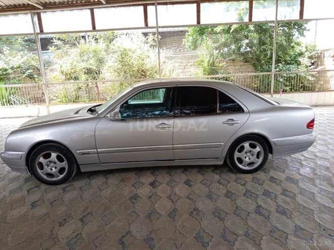 Mercedes E 240 2000, 363,210 km - 2.4 l - Şirvan