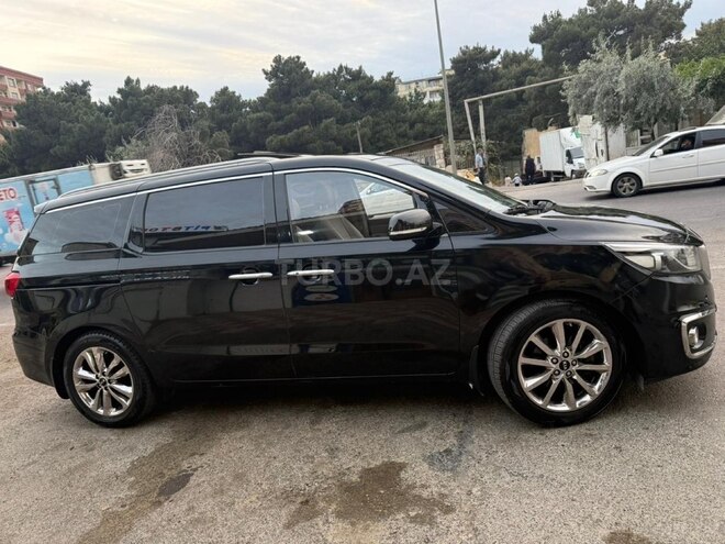 Kia Carnival 2015, 142,000 km - 2.2 l - Bakı