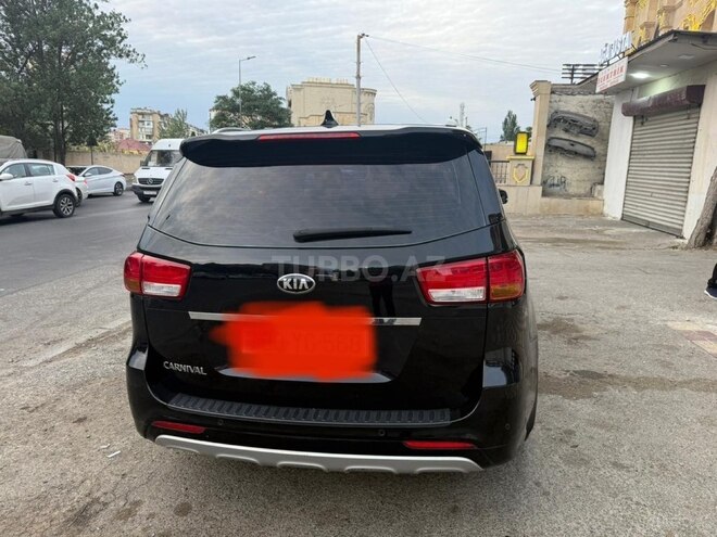 Kia Carnival 2015, 142,000 km - 2.2 l - Bakı