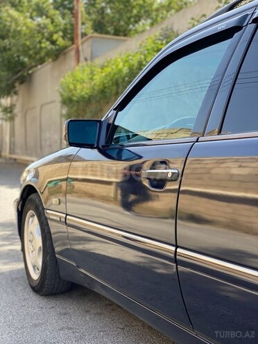 Mercedes C 240 2000, 418,000 km - 2.4 l - Bakı