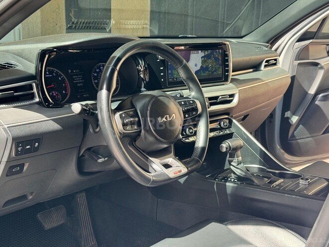 Kia K5-19
