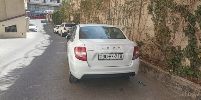 LADA (VAZ) Granta 2025, 30,000 km - 1.6 l - Bakı