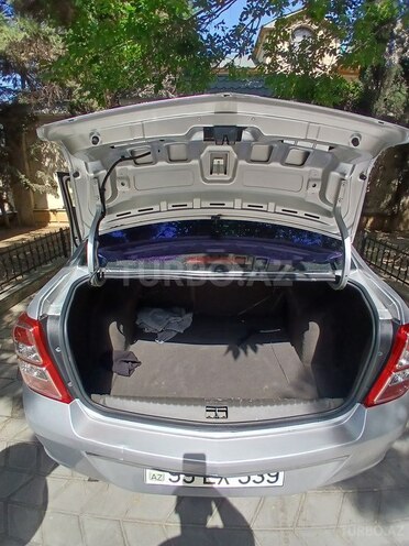 Chevrolet Cobalt-10