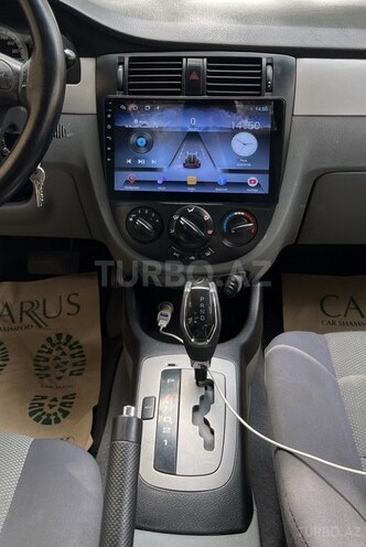 Chevrolet Lacetti-9