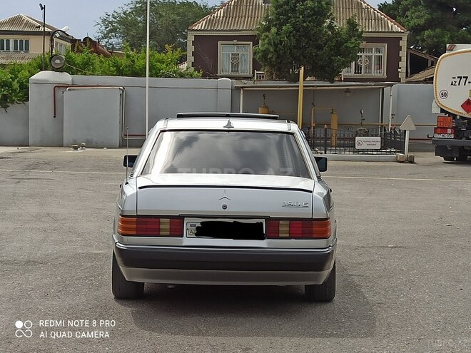 Mercedes 190 1993, 250,000 km - 2.0 l - Sumqayıt