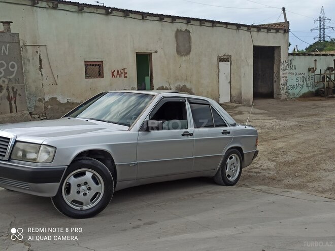 Mercedes 190 1993, 250,000 km - 2.0 l - Sumqayıt