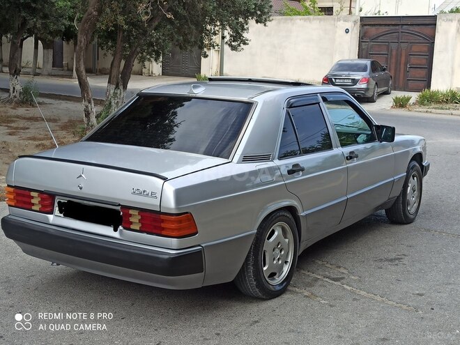 Mercedes 190 1993, 250,000 km - 2.0 l - Sumqayıt