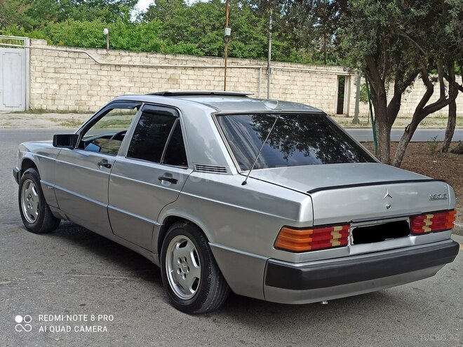 Mercedes 190 1993, 250,000 km - 2.0 l - Sumqayıt