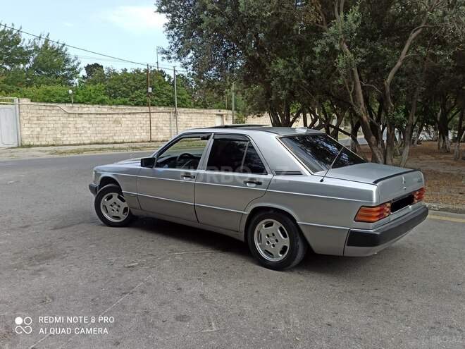 Mercedes 190 1993, 250,000 km - 2.0 l - Sumqayıt