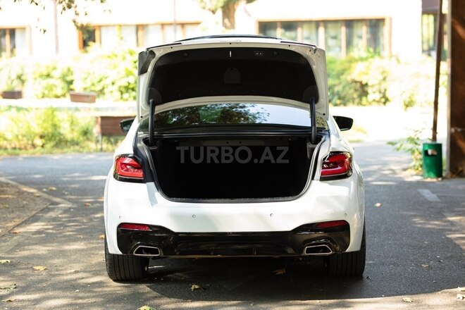 BMW 530-12