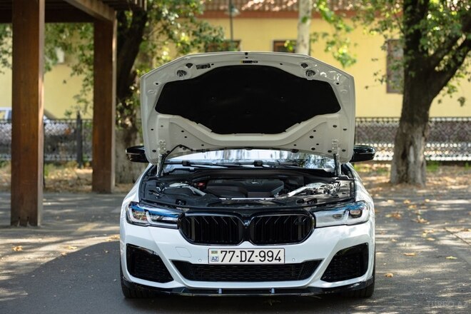 BMW 530-13