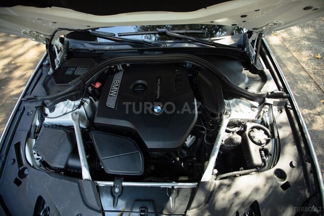 BMW 530-15