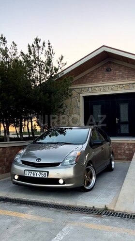Toyota Prius-2