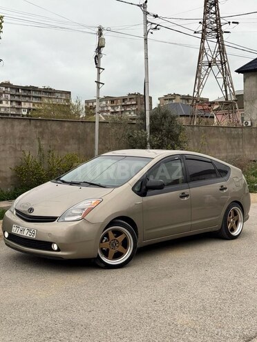 Toyota Prius-3