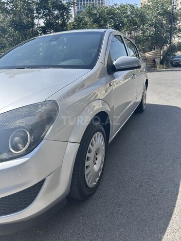 Opel Astra 2007, 280,000 km - 1.4 л - Bakı