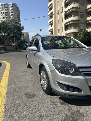 Opel Astra 2007, 280,000 km - 1.4 л - Bakı