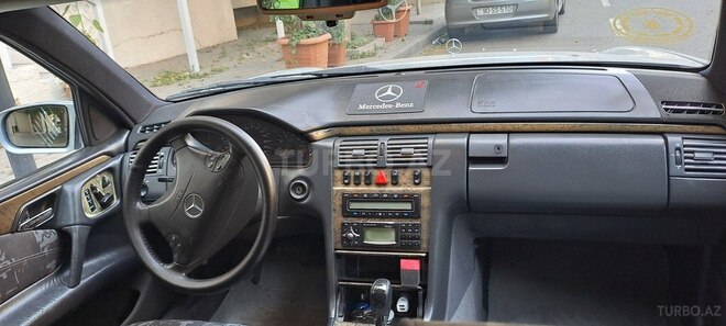 Mercedes E 230 1997, 430,000 km - 2.3 l - Bakı