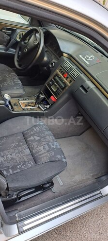 Mercedes E 230 1997, 430,000 km - 2.3 l - Bakı