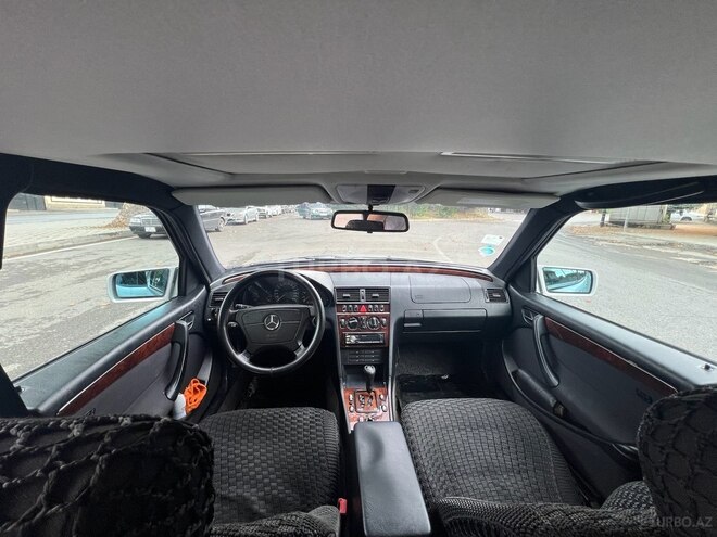 Mercedes C 240 2000, 310,318 km - 2.4 л - İsmayıllı