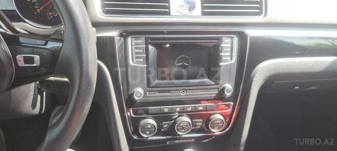 Volkswagen Passat 2017, 133,872 km - 1.8 l - Bakı