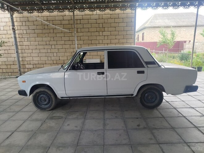 LADA (VAZ) 2107 2005, 85,432 km - 1.6 л - Salyan