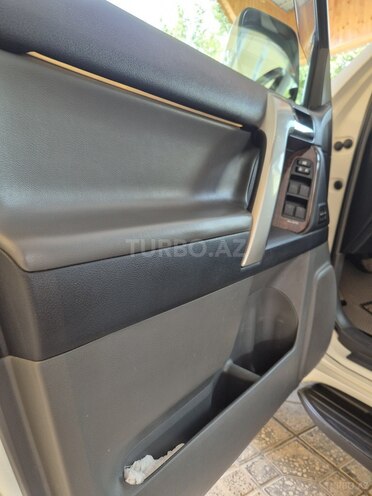 Toyota Land Cruiser Prado 2012, 180,000 km - 3.0 l - Saatlı