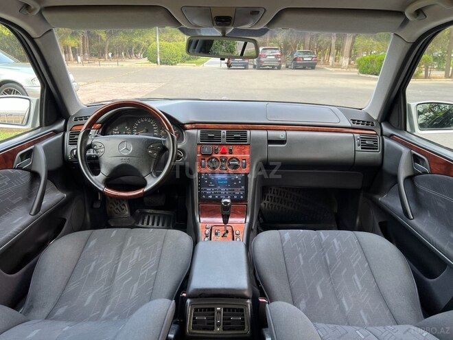 Mercedes E 220 d 1999, 501,000 km - 2.2 л - Sumqayıt