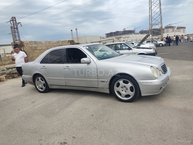 Mercedes E 240 1999, 405,000 km - 2.4 l - Bakı