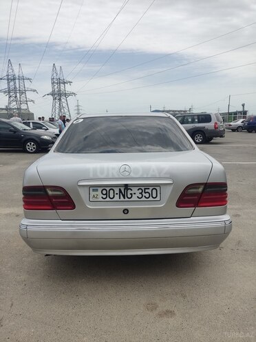 Mercedes E 240 1999, 405,000 km - 2.4 l - Bakı
