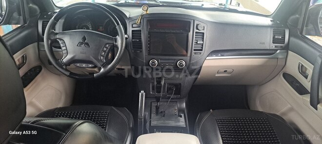 Mitsubishi Pajero 2010, 316,600 km - 3.5 л - Qəbələ