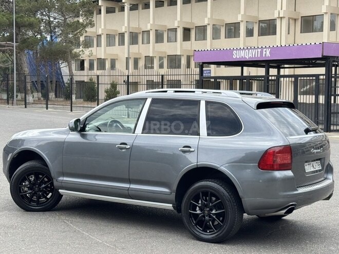 Porsche Cayenne S-7