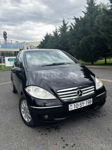 Mercedes A 170 2008, 319,000 km - 1.7 l - Qax