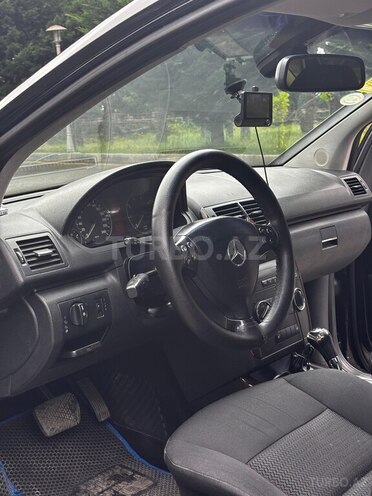 Mercedes A 170 2008, 319,000 km - 1.7 l - Qax
