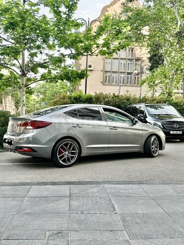 Hyundai Elantra 2019, 93,141 km - 2.0 л - Bakı