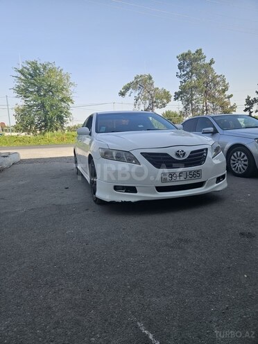 Toyota Camry-8