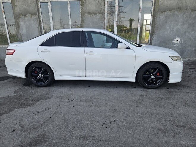 Toyota Camry-5