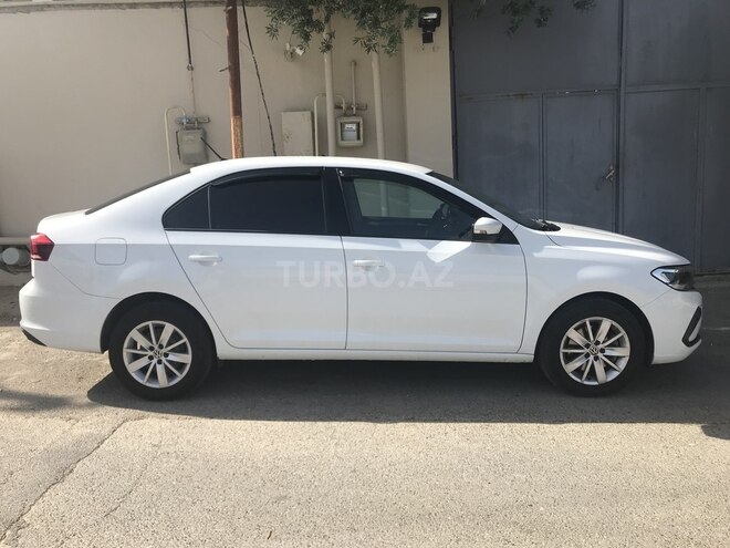 Volkswagen Polo 2021, 43,500 km - 1.6 л - Bakı