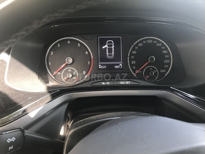 Volkswagen Polo 2021, 43,500 km - 1.6 л - Bakı