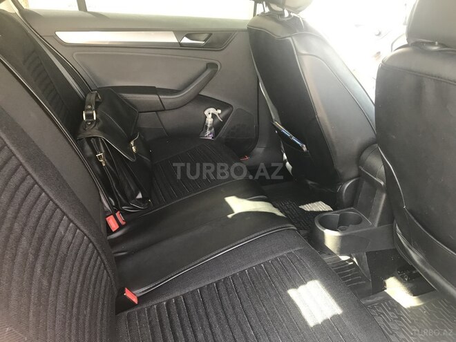 Volkswagen Polo 2021, 43,500 km - 1.6 л - Bakı