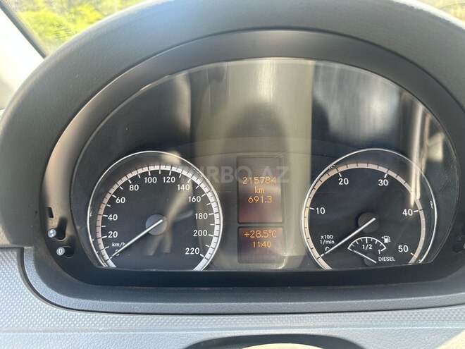 Mercedes Vito 115-18