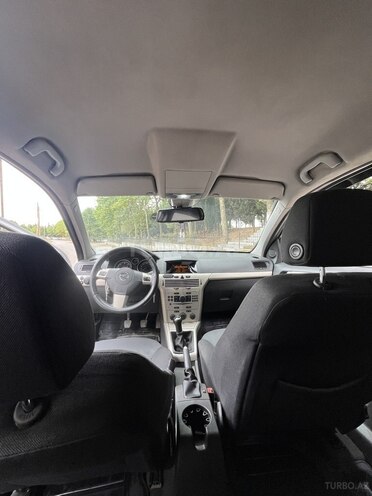 Opel Astra 2009, 295,000 km - 1.3 l - Masallı