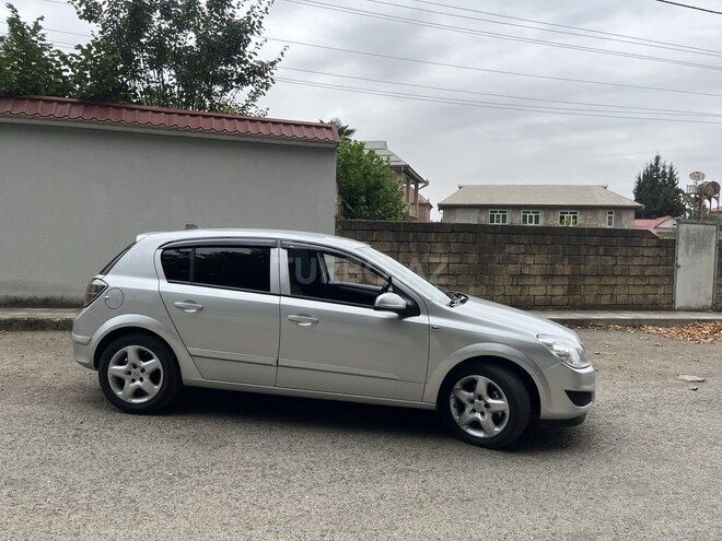 Opel Astra 2009, 295,000 km - 1.3 l - Masallı