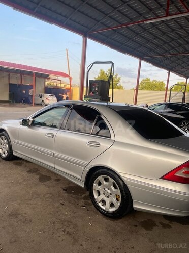 Mercedes C 280 2006, 450,000 km - 2.8 л - Xudat